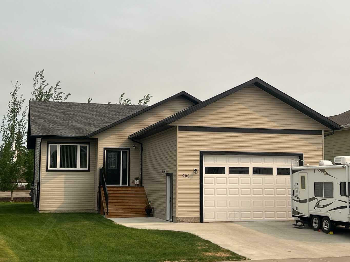 908 7 Avenue SE  Slave Lake AB T0G 2A3 photo