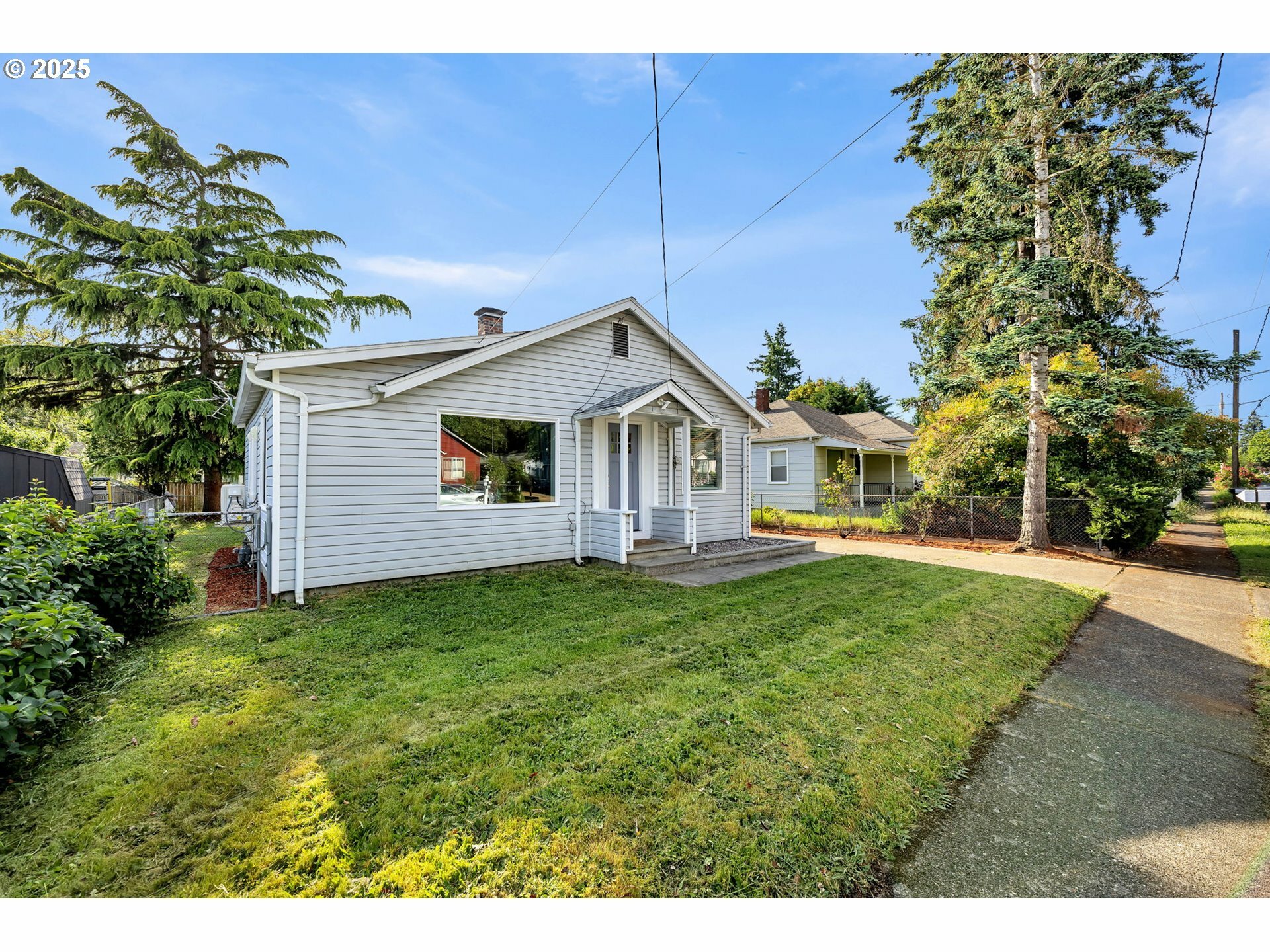 Property Photo: 3018 U St WA 98663