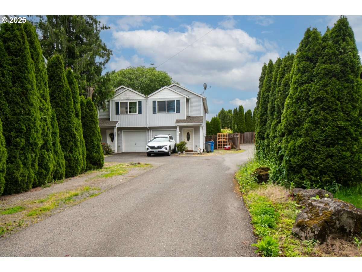 Property Photo:  1533 Cellars Ave  WA 98661 
