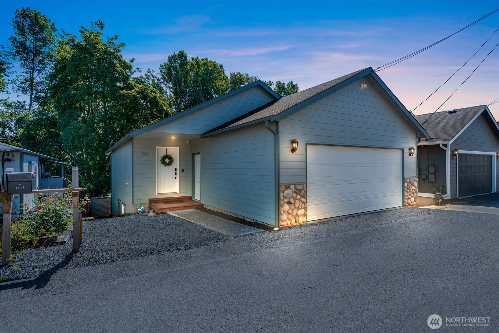Property Photo: 3116 12th Street WA 98201