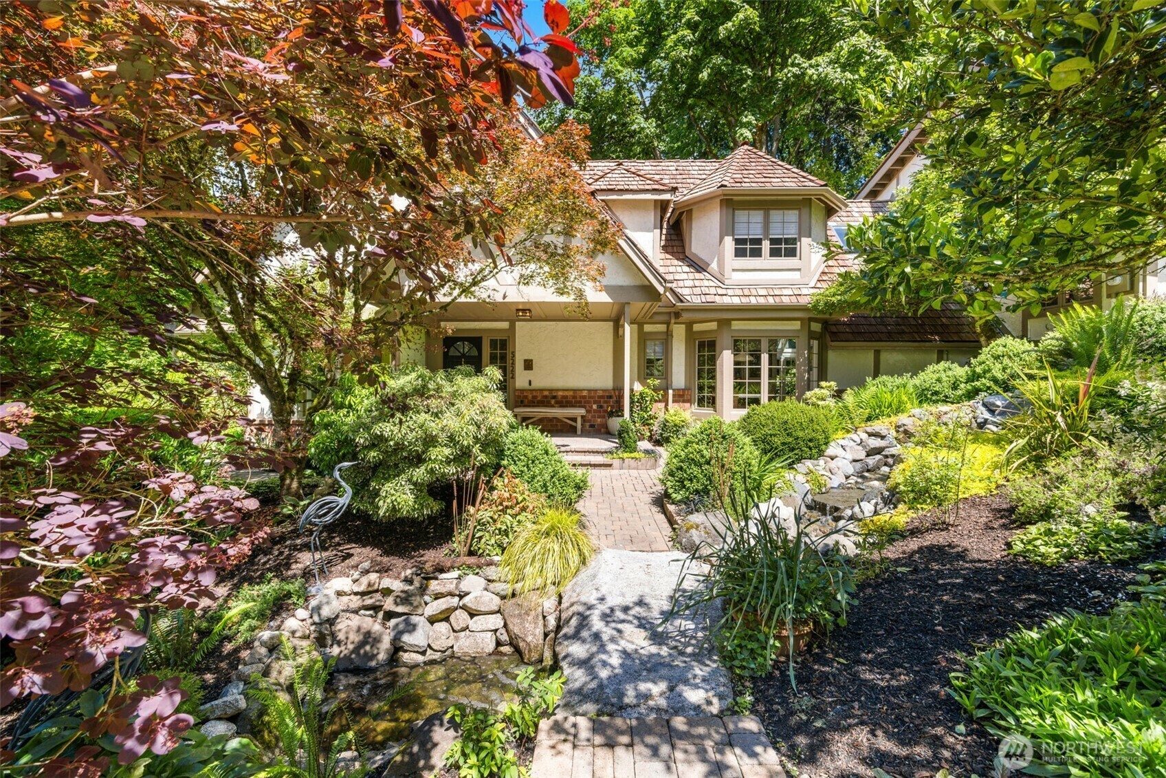 Property Photo: 5222 West Mercer Way WA 98040