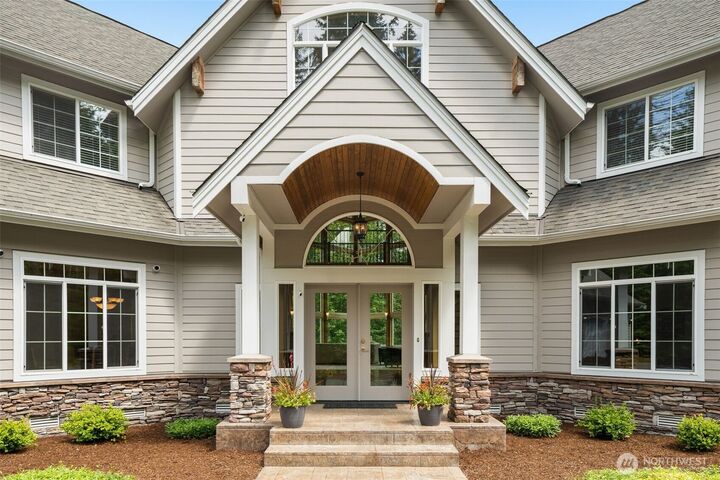 Property Photo: 19703 SE 128th Way WA 98027