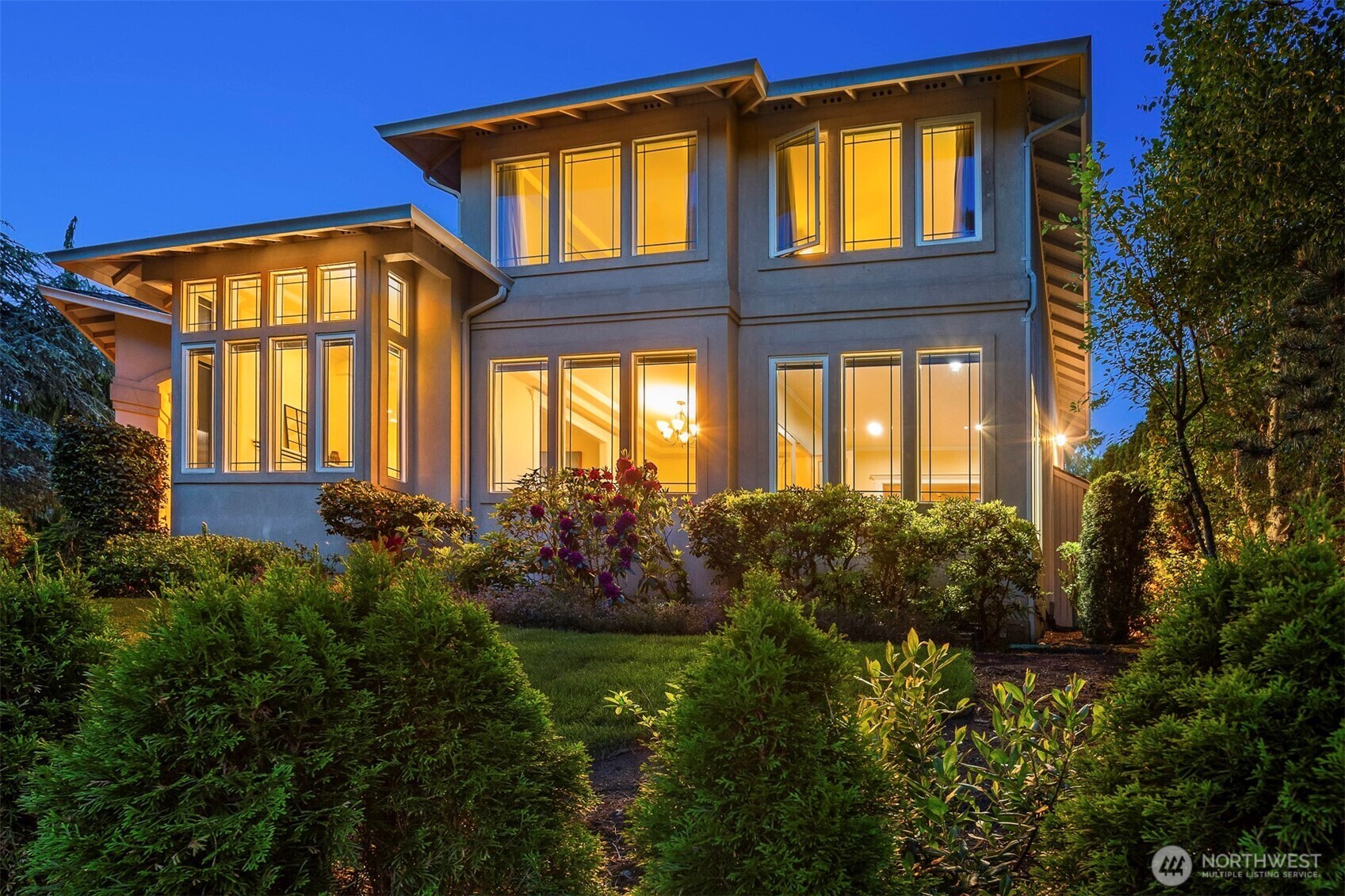 Property Photo: 5365 Eiger Place NW WA 98027