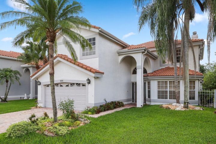 Property Photo: 10326 Buena Ventura Drive FL 33498