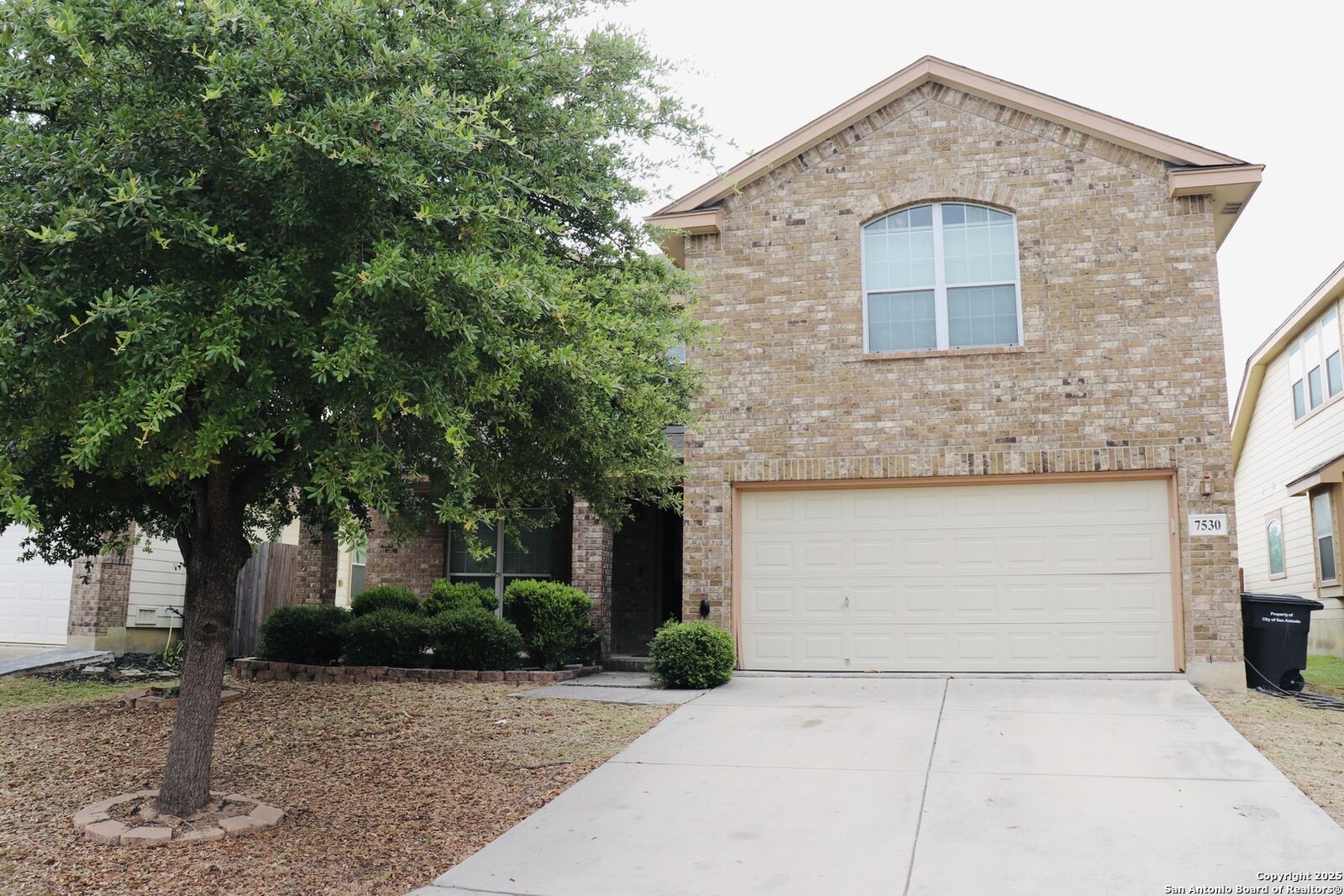 Property Photo: 7530 Elegante Way TX 78266