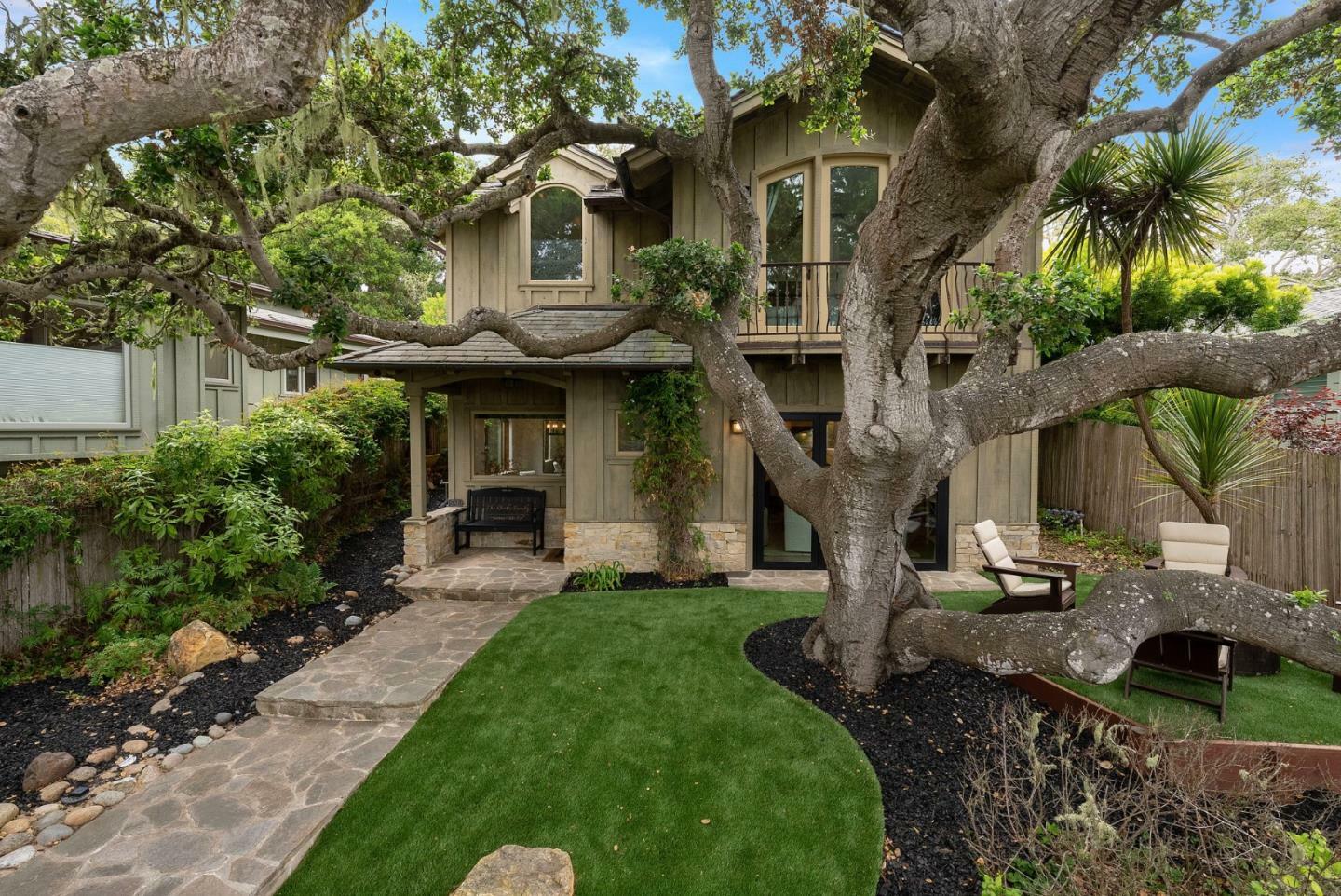 5 NE Of 4th On Lopez  Carmel CA 93921 photo