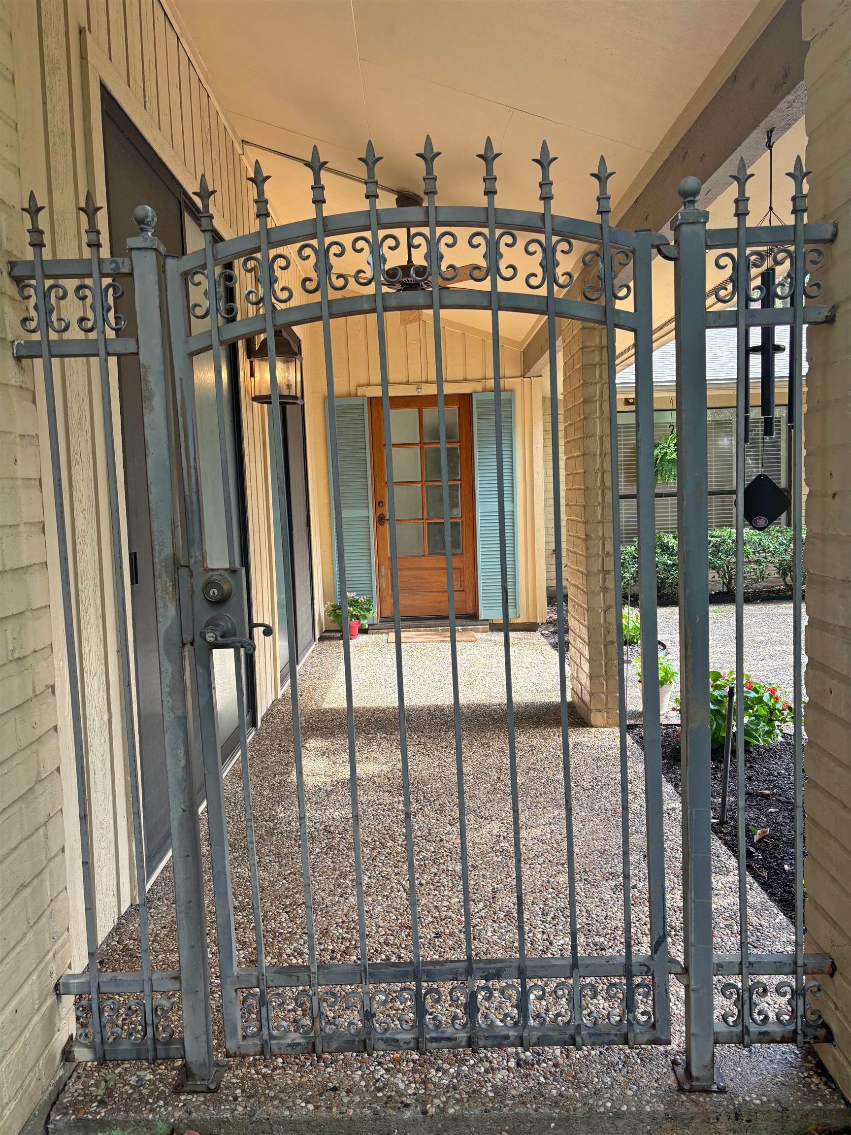 Property Photo: 4370 Thomas Ln TX 77706