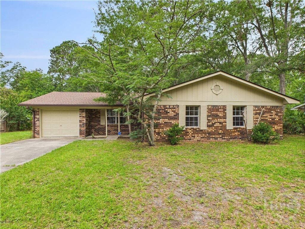 Property Photo:  22 Dogwood Street  GA 31313 