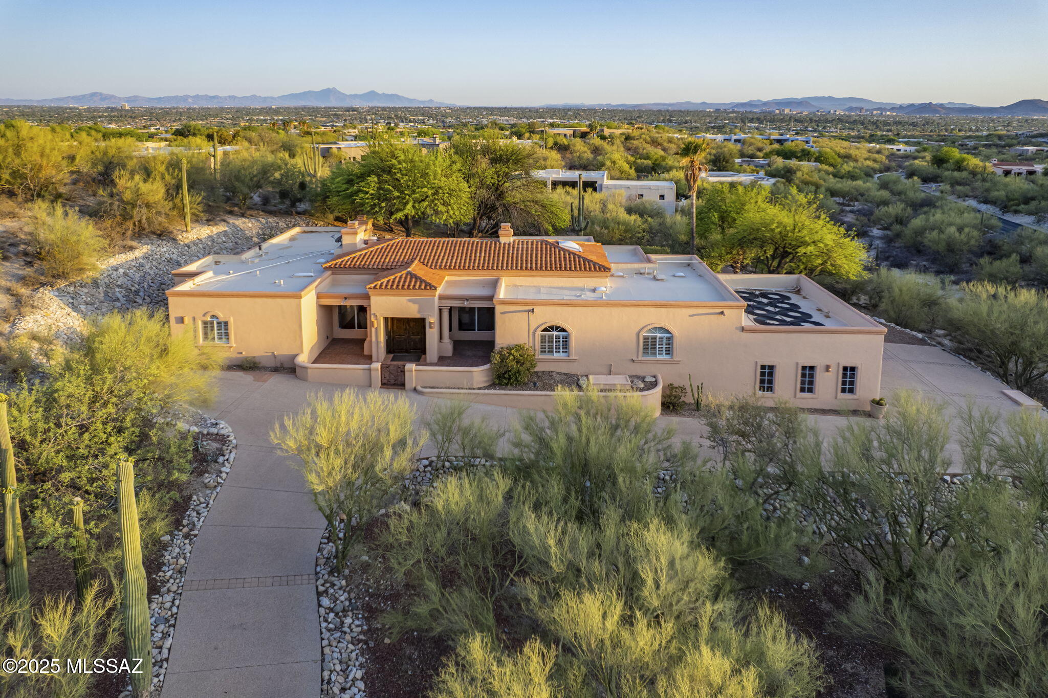 Property Photo:  3750 E Sumo Quinto  AZ 85718 