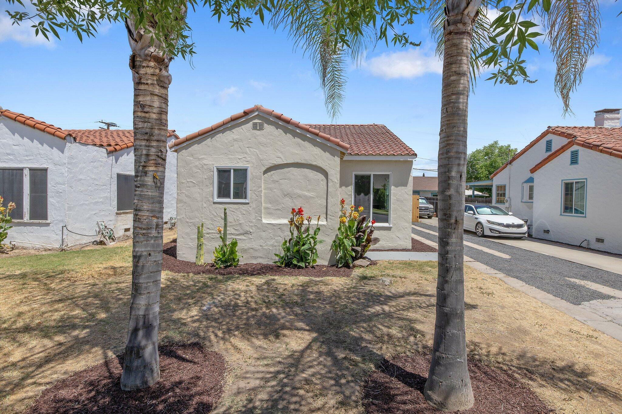 Property Photo: 1321 N Harris Street CA 93230