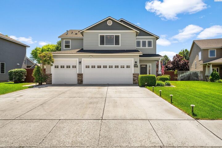 Property Photo: 5104 Antigua Dr WA 99301