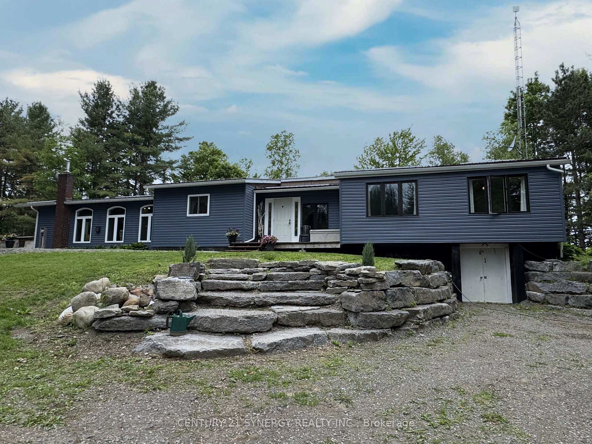 Photo de la propriété: 9093 County Rd 22 Road ON K0E 1X0
