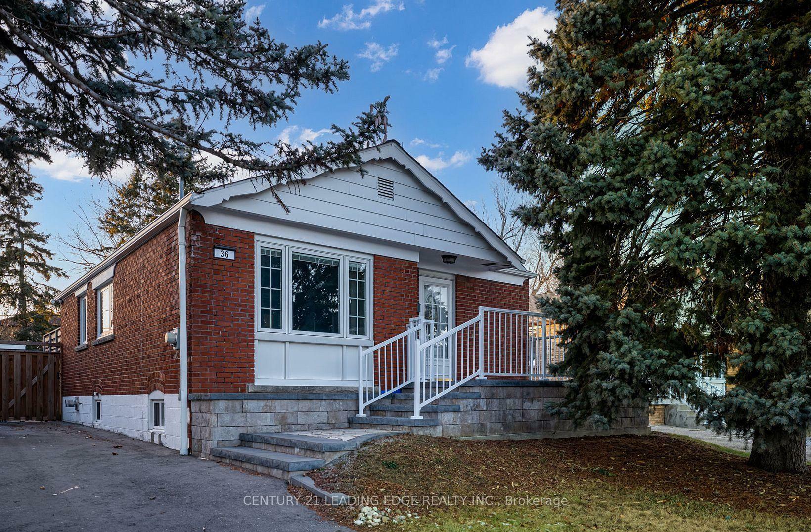 Photo de la propriété: 36 Kilpatrick Drive Main ON M1R 2B6
