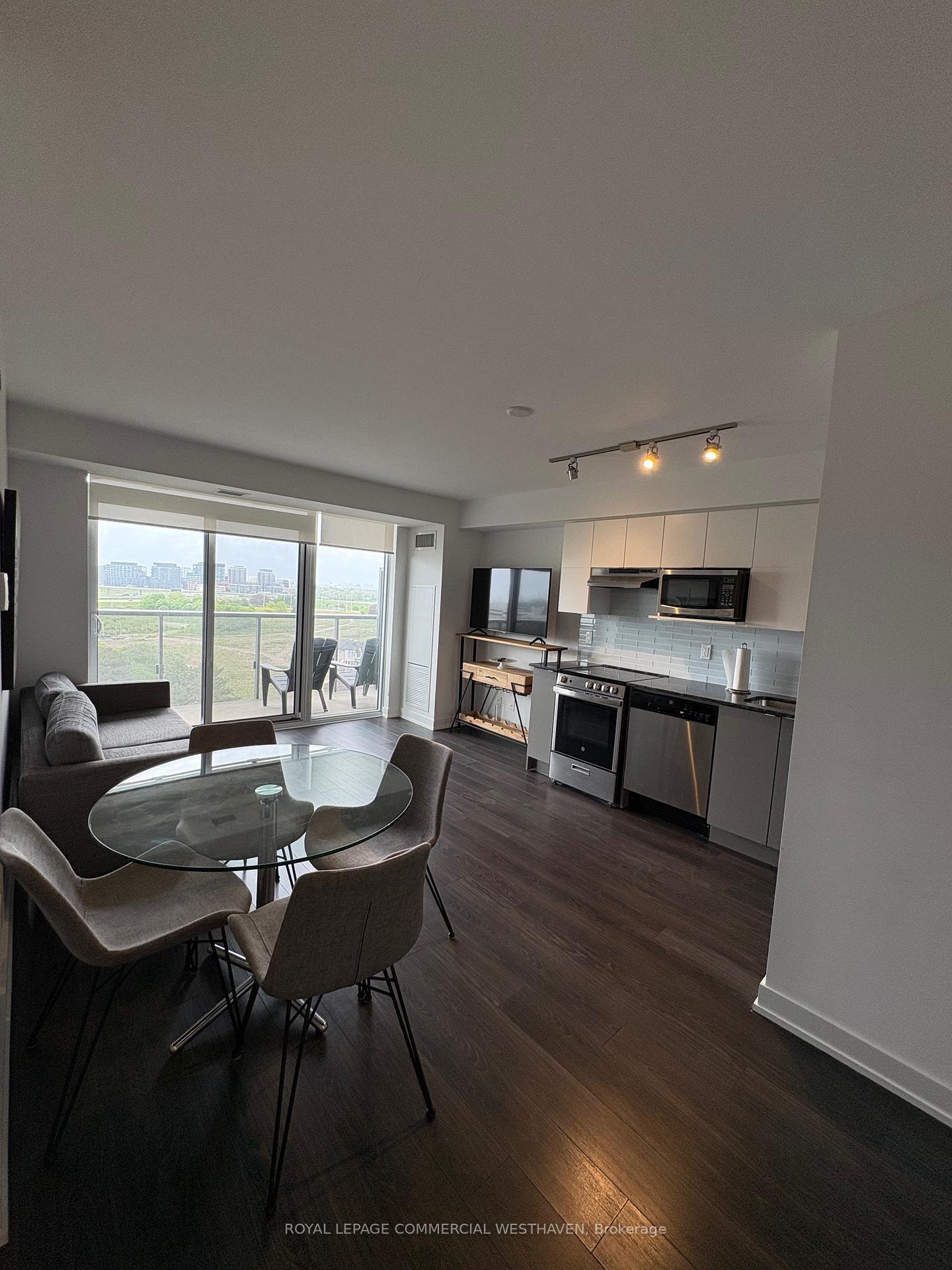 Property Photo: 120 Varna Drive 1206 ON M6B 1S7