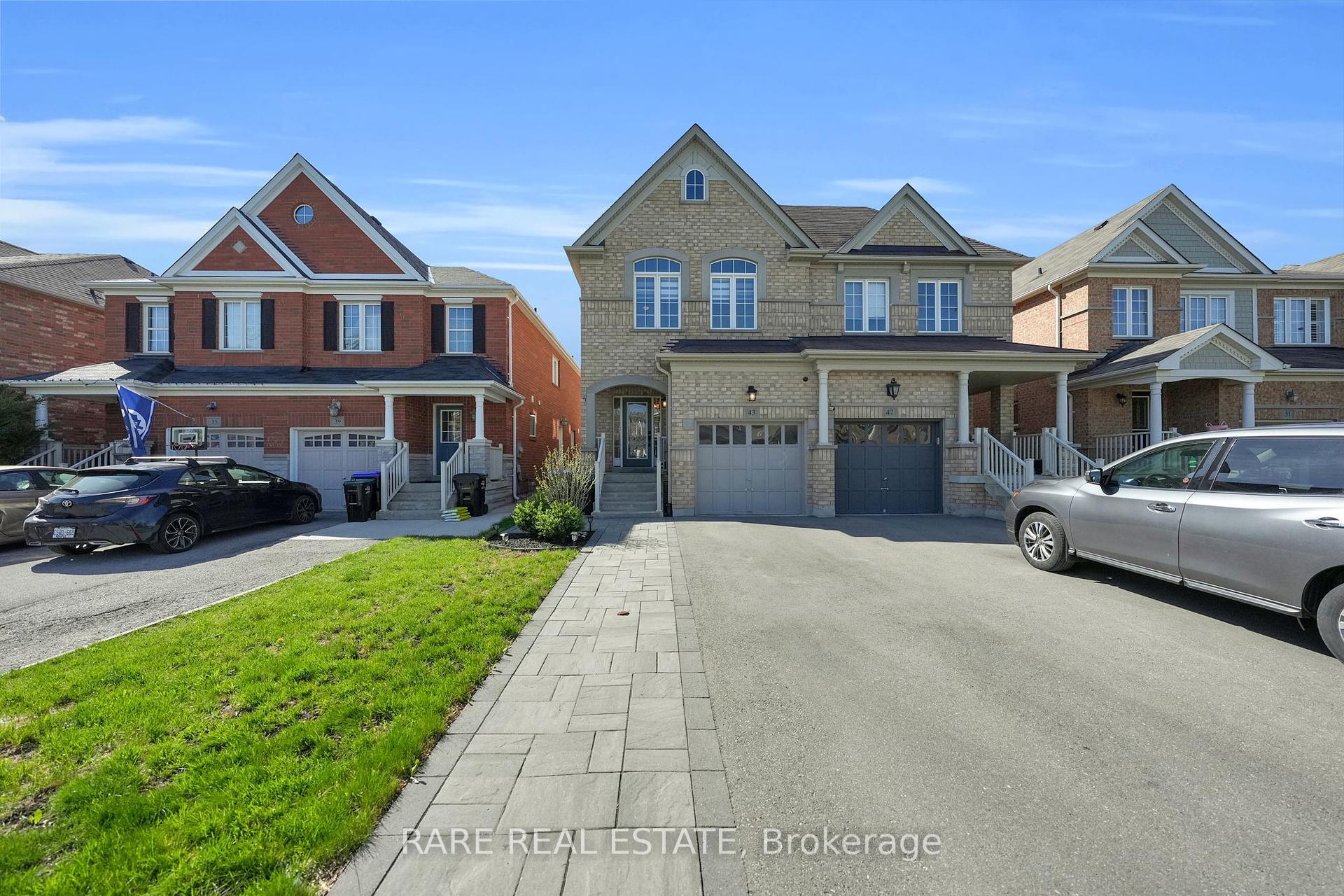 Property Photo: 43 Acorn Lane ON L3Z 0H5
