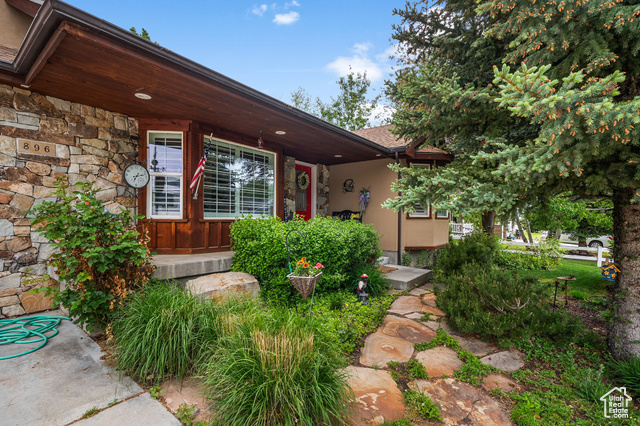 Property Photo: 896 E 380 N UT 84032