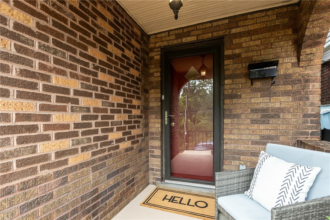 Property Photo: 907 Greenfield Ave PA 15217