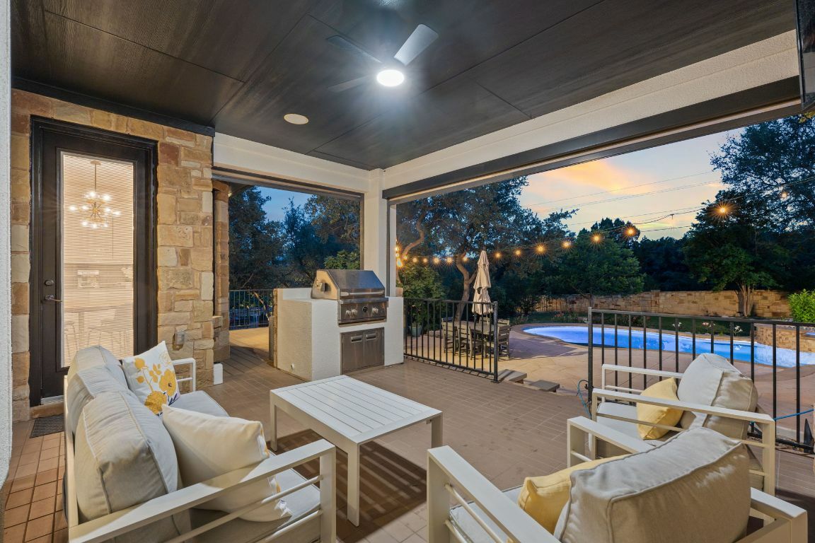 Property Photo:  7609 Lazy River Cove  TX 78730 