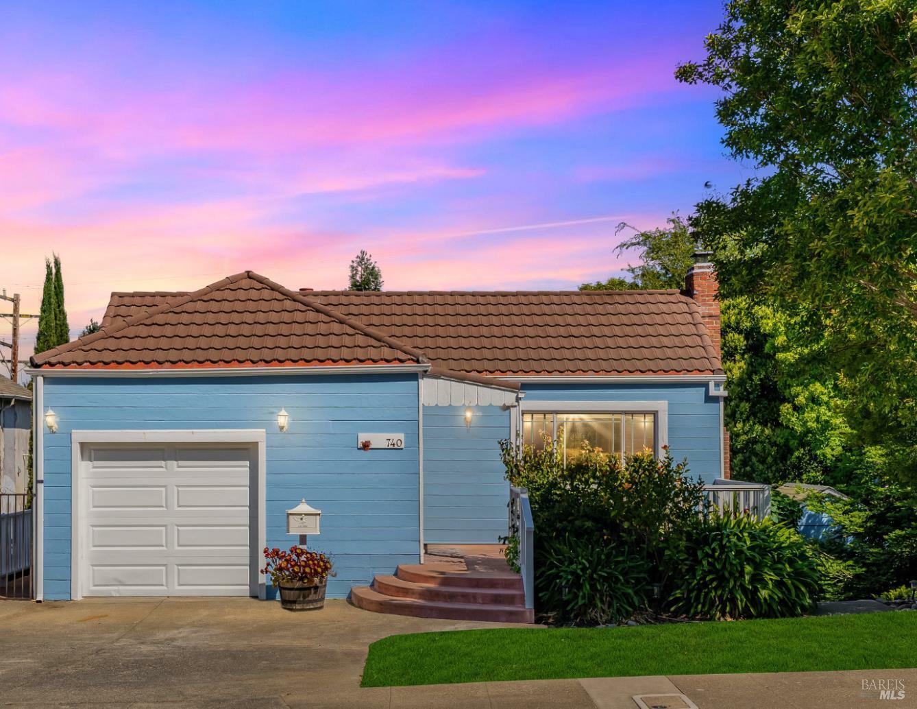 740 Valle Vista Avenue  Vallejo CA 94590 photo