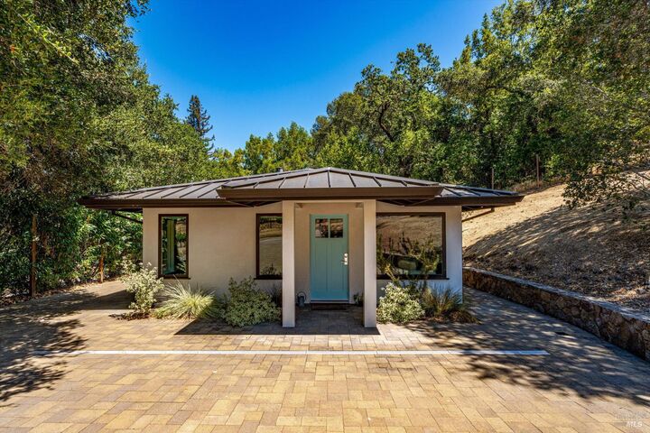 Property Photo:  3177 Kingston Avenue  CA 94558 