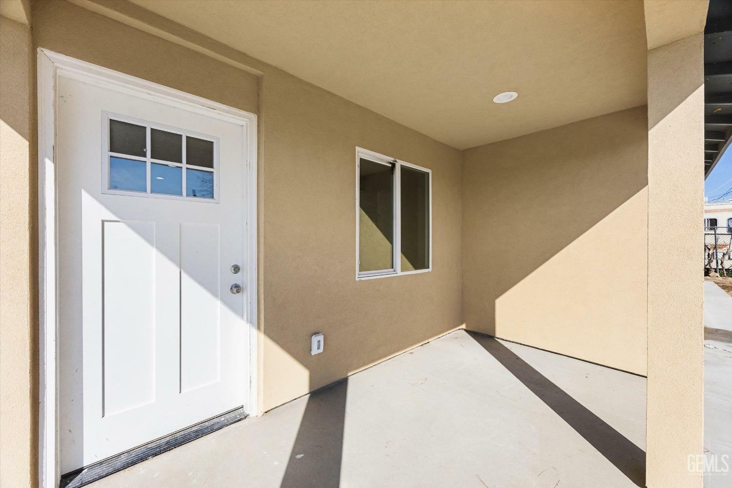 Property Photo:  2300 Rodney Street  CA 93307 