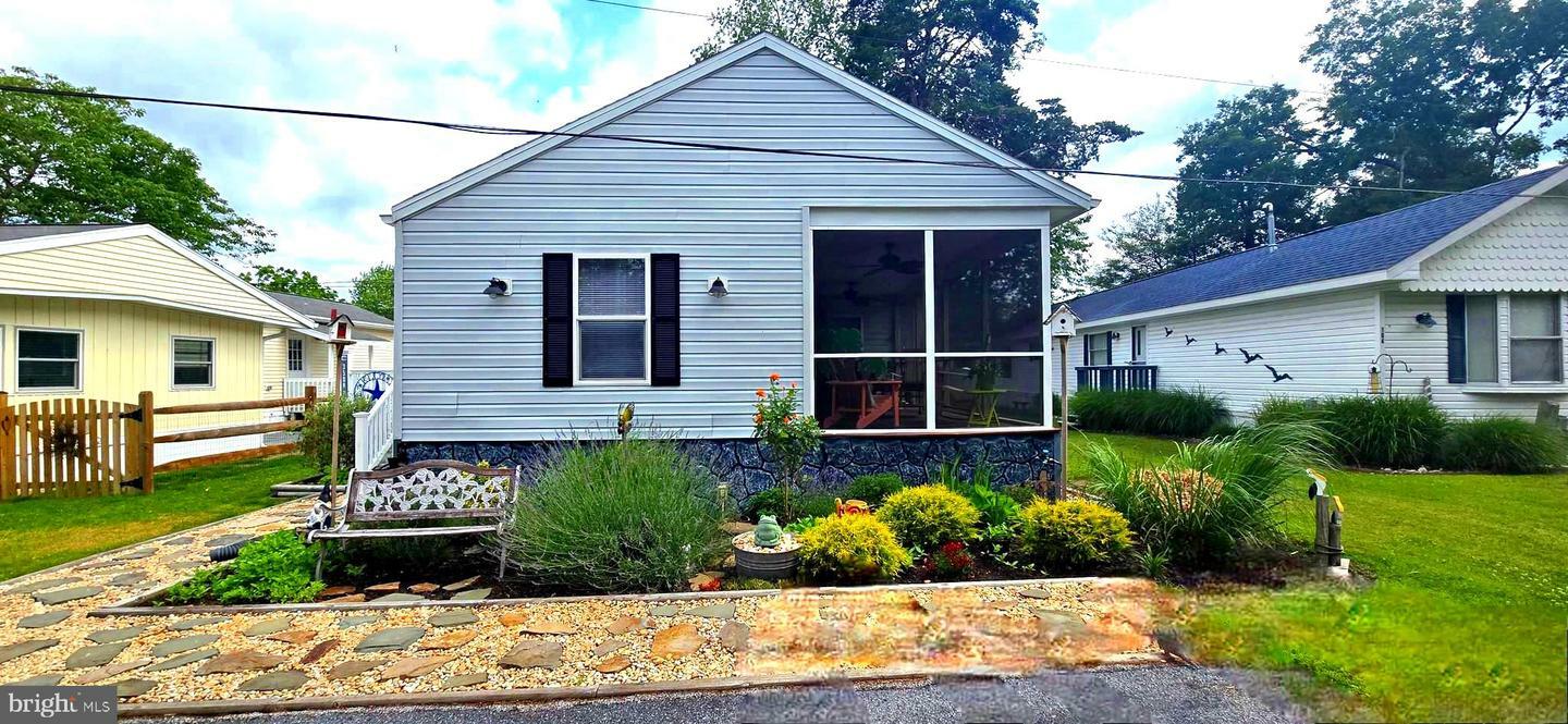Property Photo:  35085 Cedar Lane 47276  DE 19966 