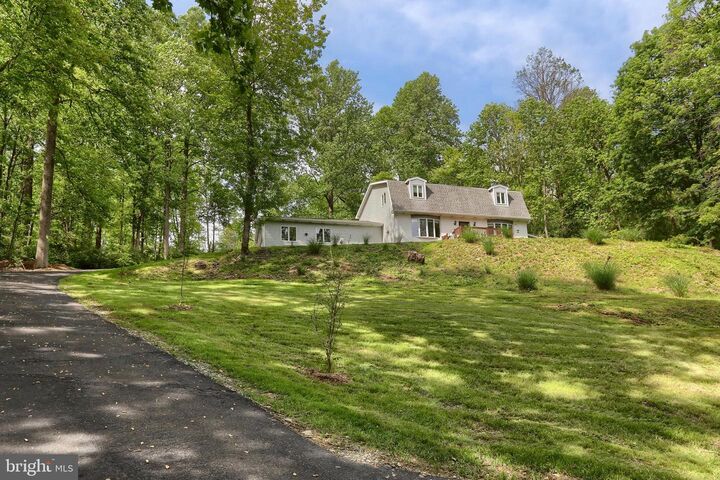 46 Gelsinger Road  Reading PA 19608 photo