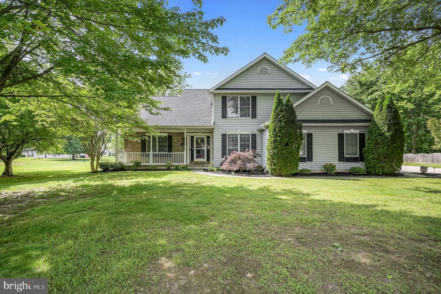 Property Photo:  406 Falcon Drive  DE 19934 