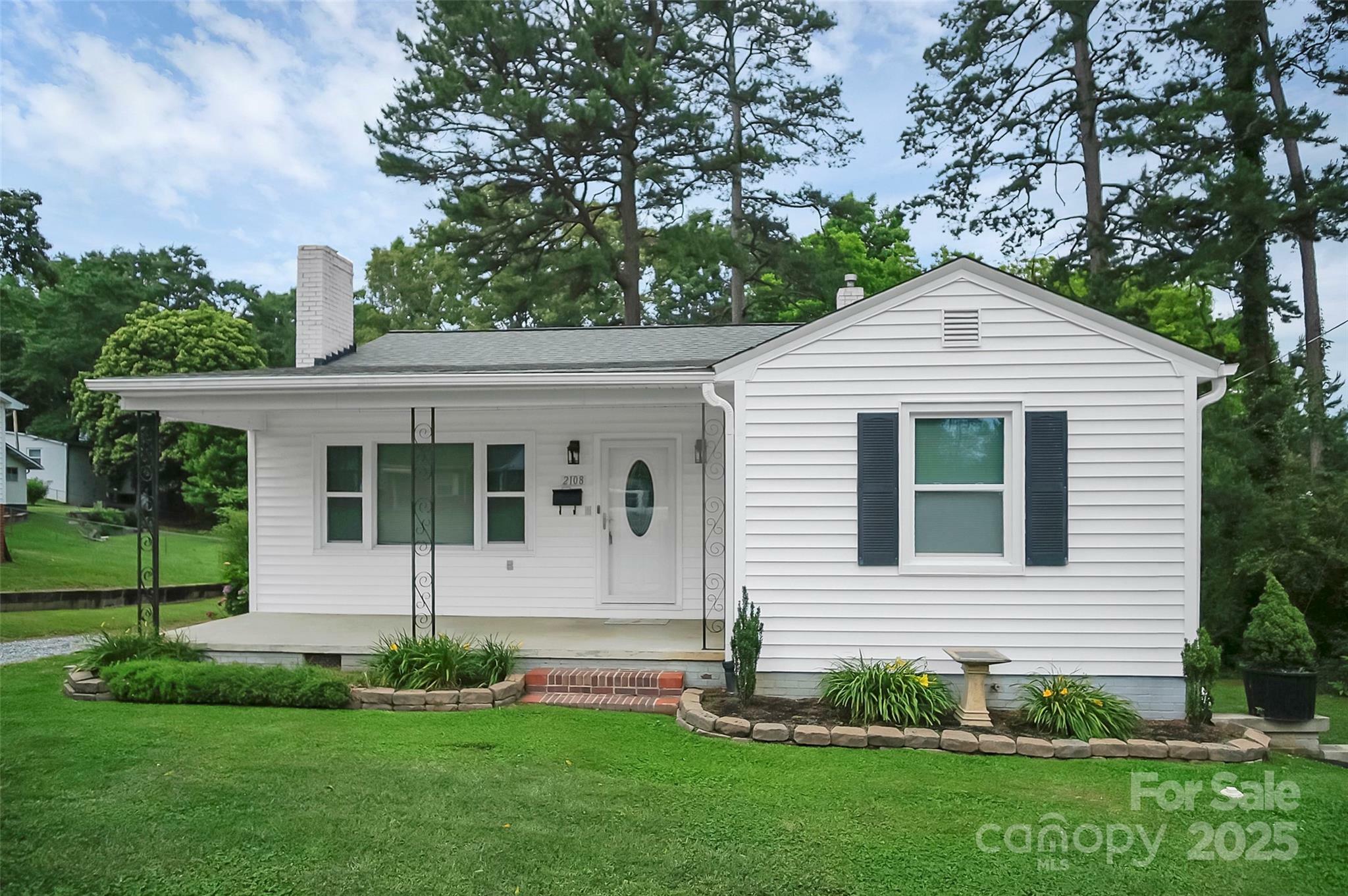 Property Photo: 2108 Twin Avenue NC 28052