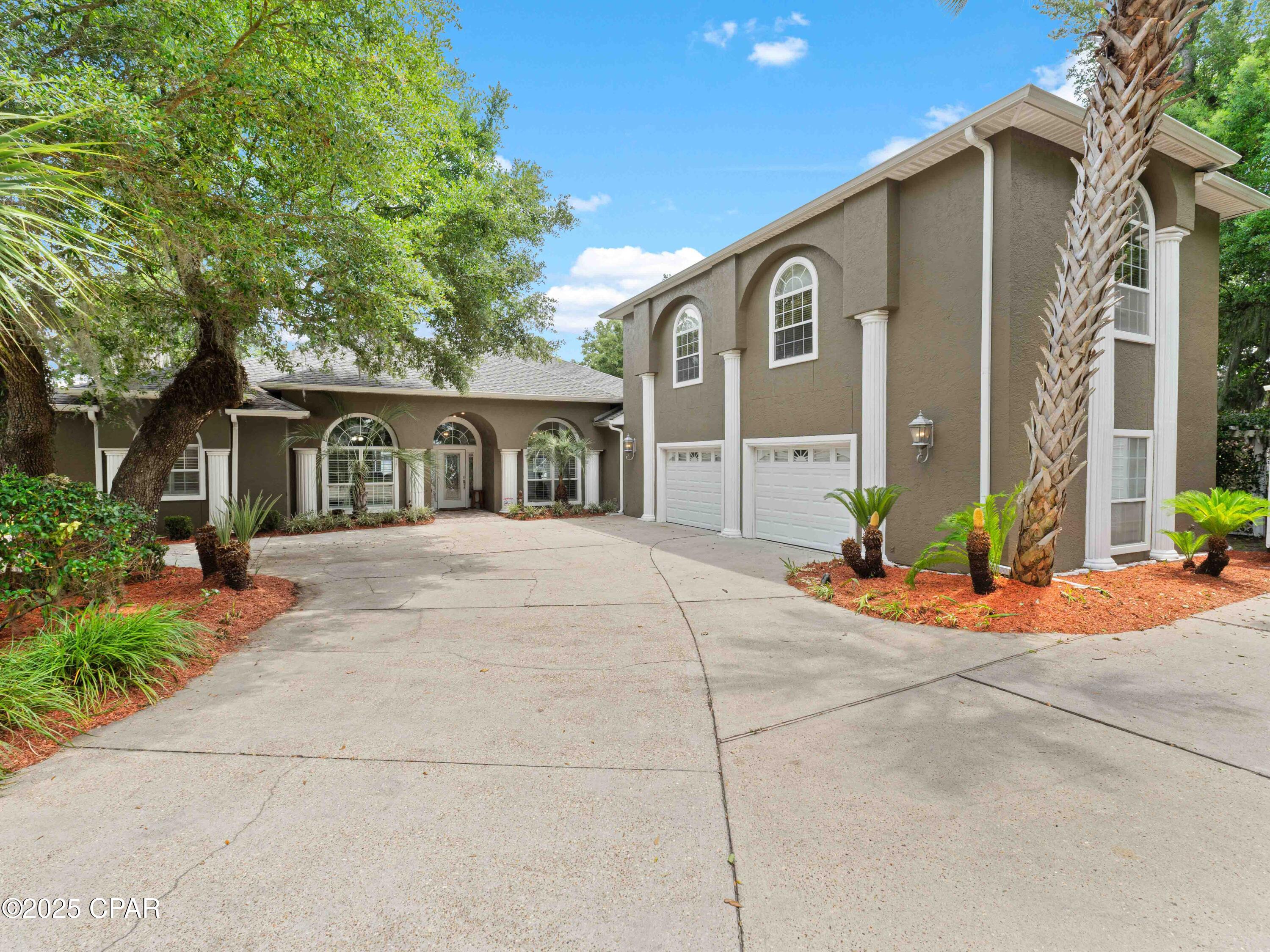 Property Photo:  113 Florida Avenue  FL 32444 