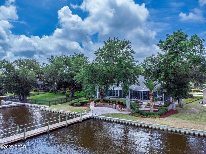 Property Photo:  113 Florida Avenue  FL 32444 