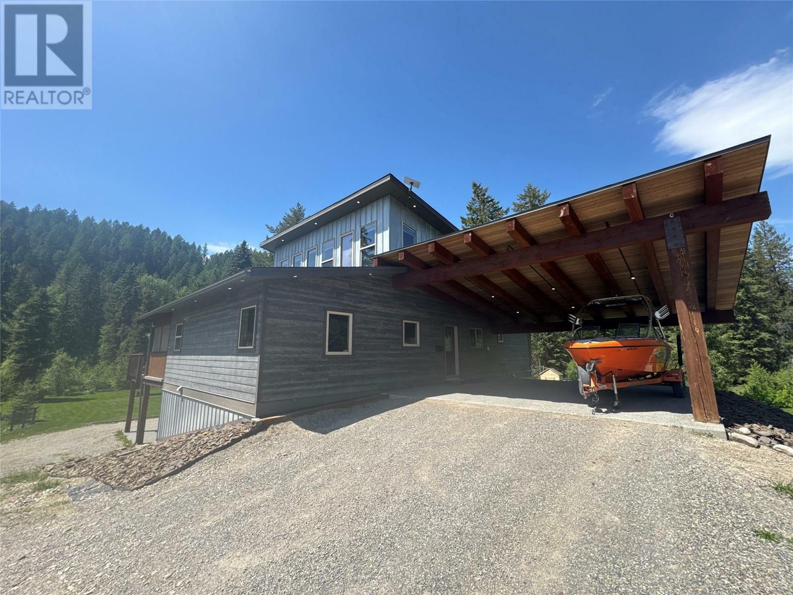 Property Photo: 7717 Jaffray-Baynes Lake Rd Road BC V0B 1T0