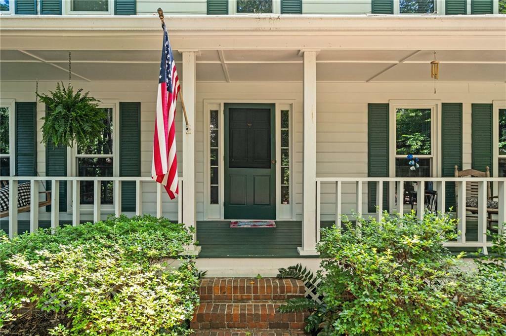 Property Photo: 6360 Lakeview Terrace GA 30135