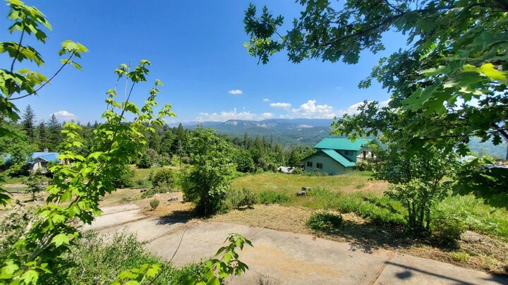 Property Photo:  52861 Cedar Drive  CA 93644 