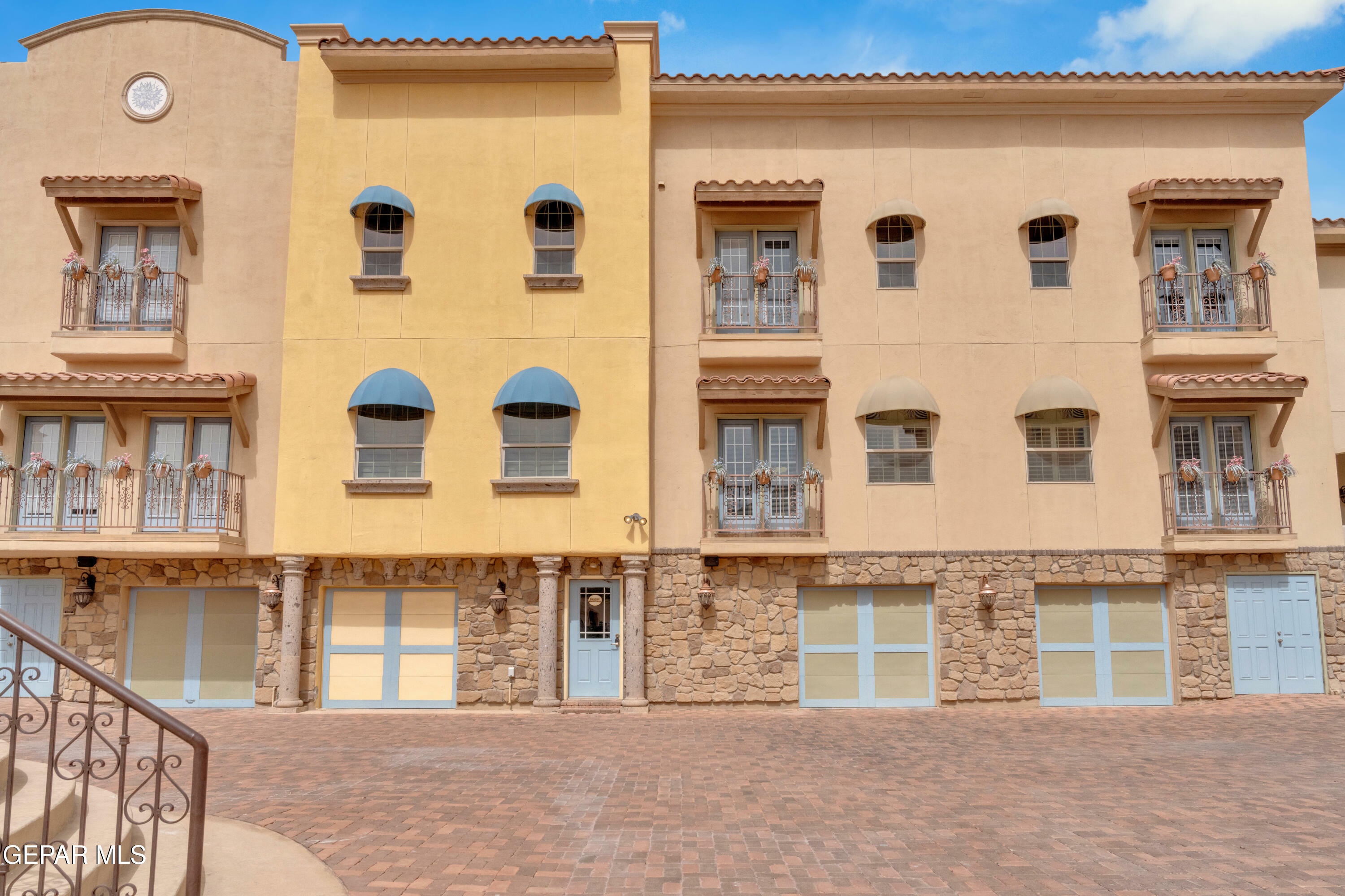Property Photo: 6350 Escondido Drive 31D TX 79912