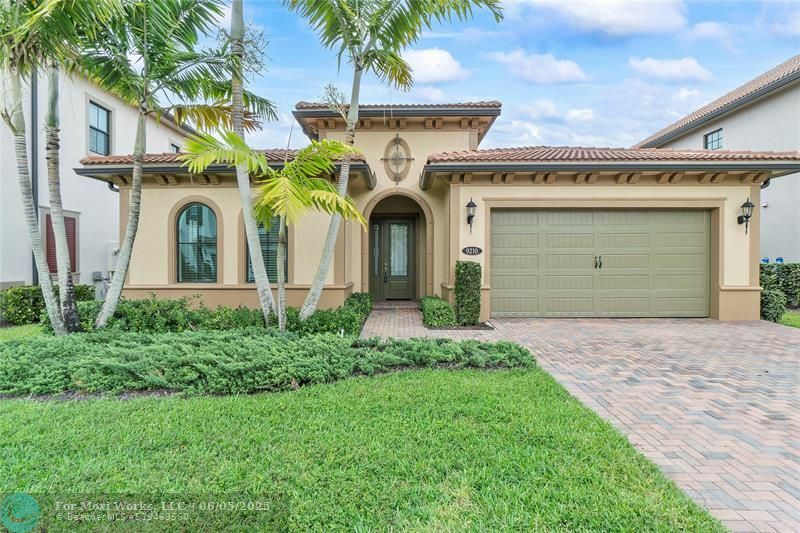 Property Photo: 9210 Solstice Cir FL 33076