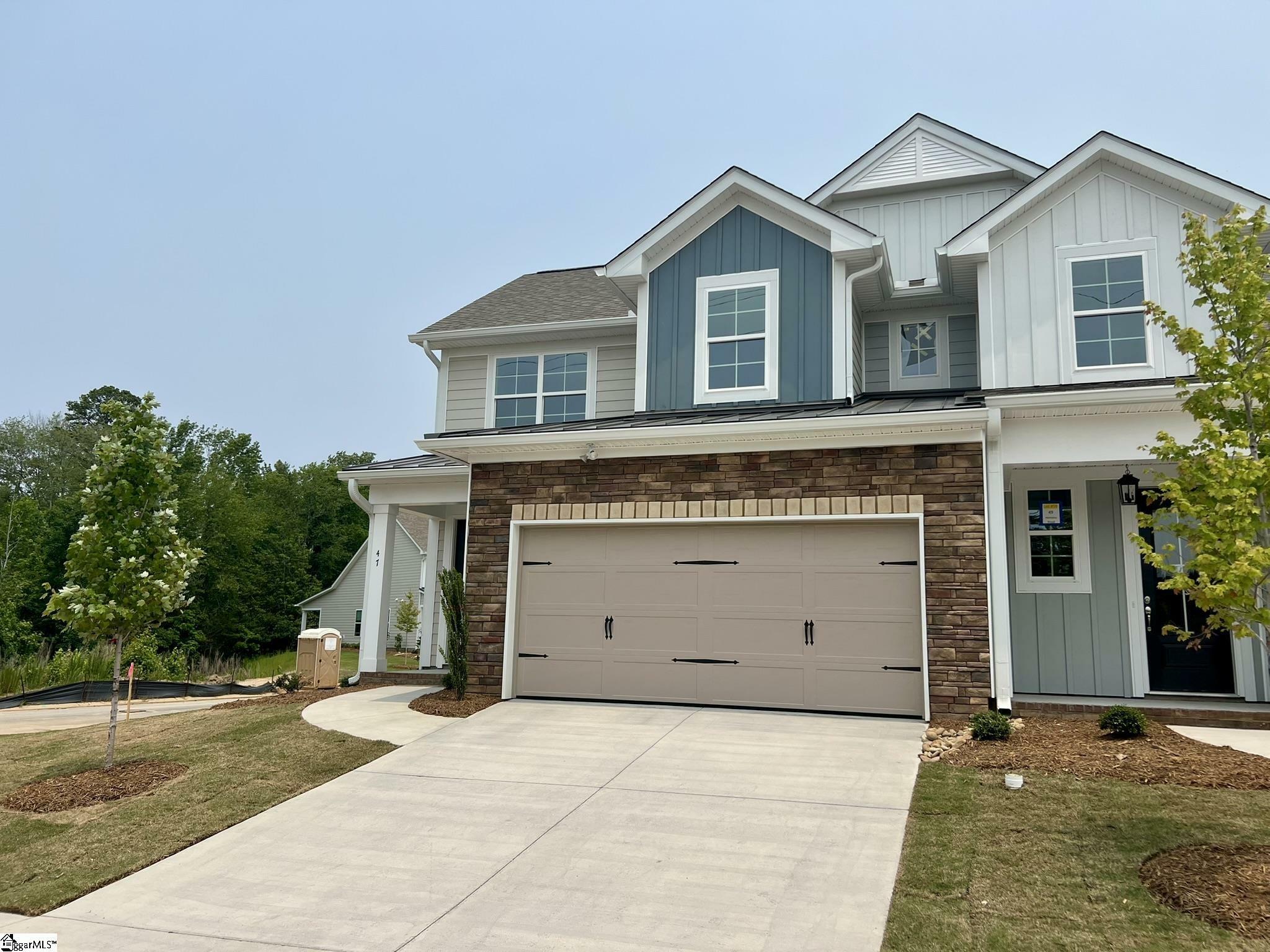Property Photo: 47 Hensley Road SC 29607