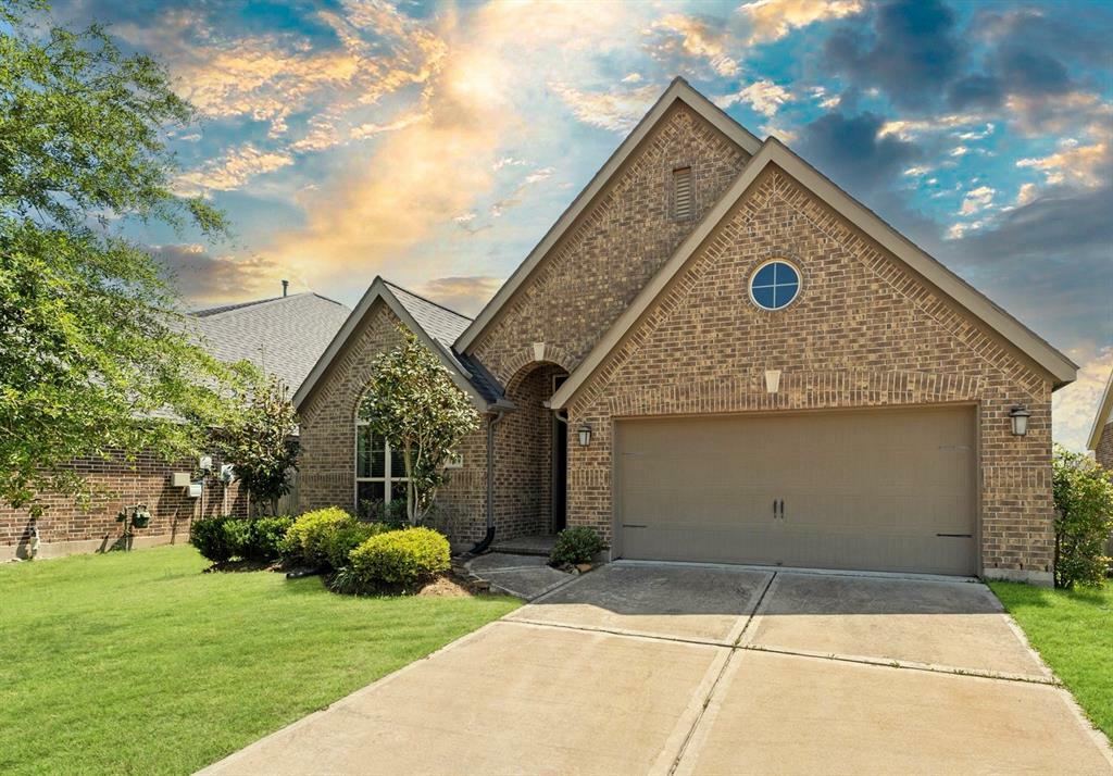 Property Photo: 3319 Sky Run Court TX 77459