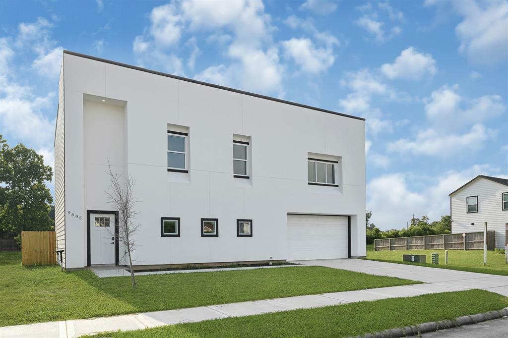 Property Photo: 9805 Fabiola Drive TX 77075