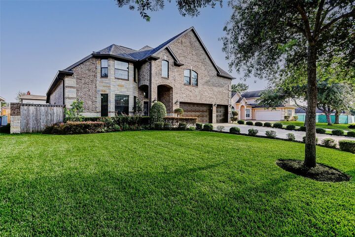 Property Photo: 8215 Frontenac Drive TX 77071