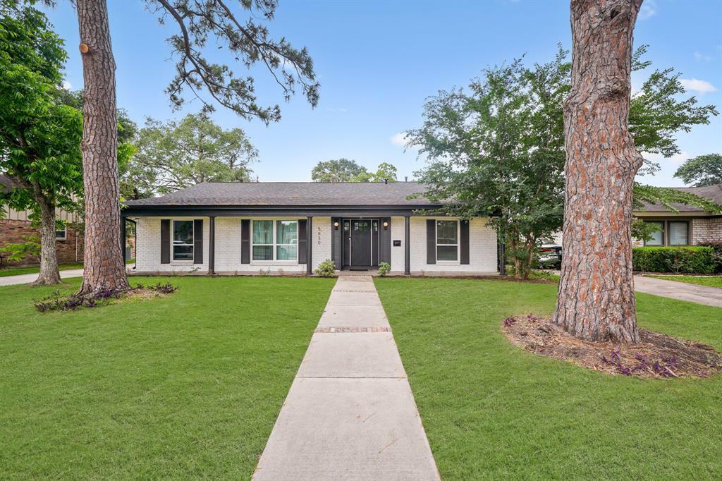 Property Photo: 5630 Lymbar Drive TX 77096