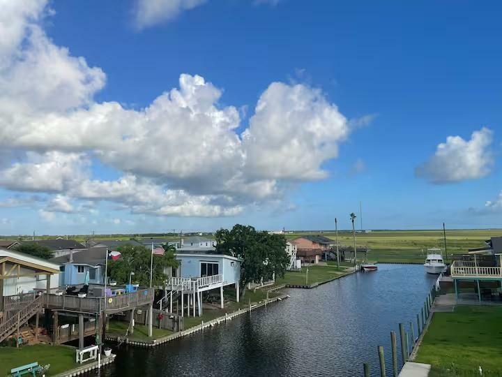 Property Photo:  126 Driftwood  TX 77541 