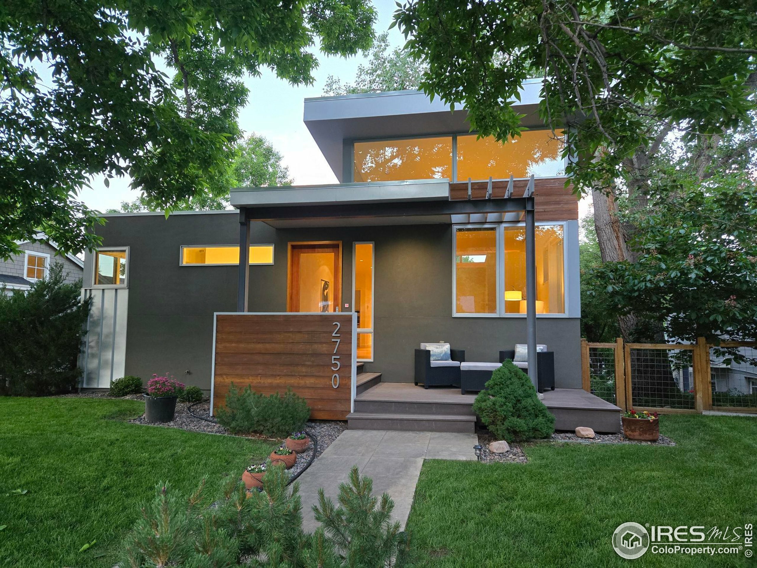 Property Photo: 2750 7th St CO 80304