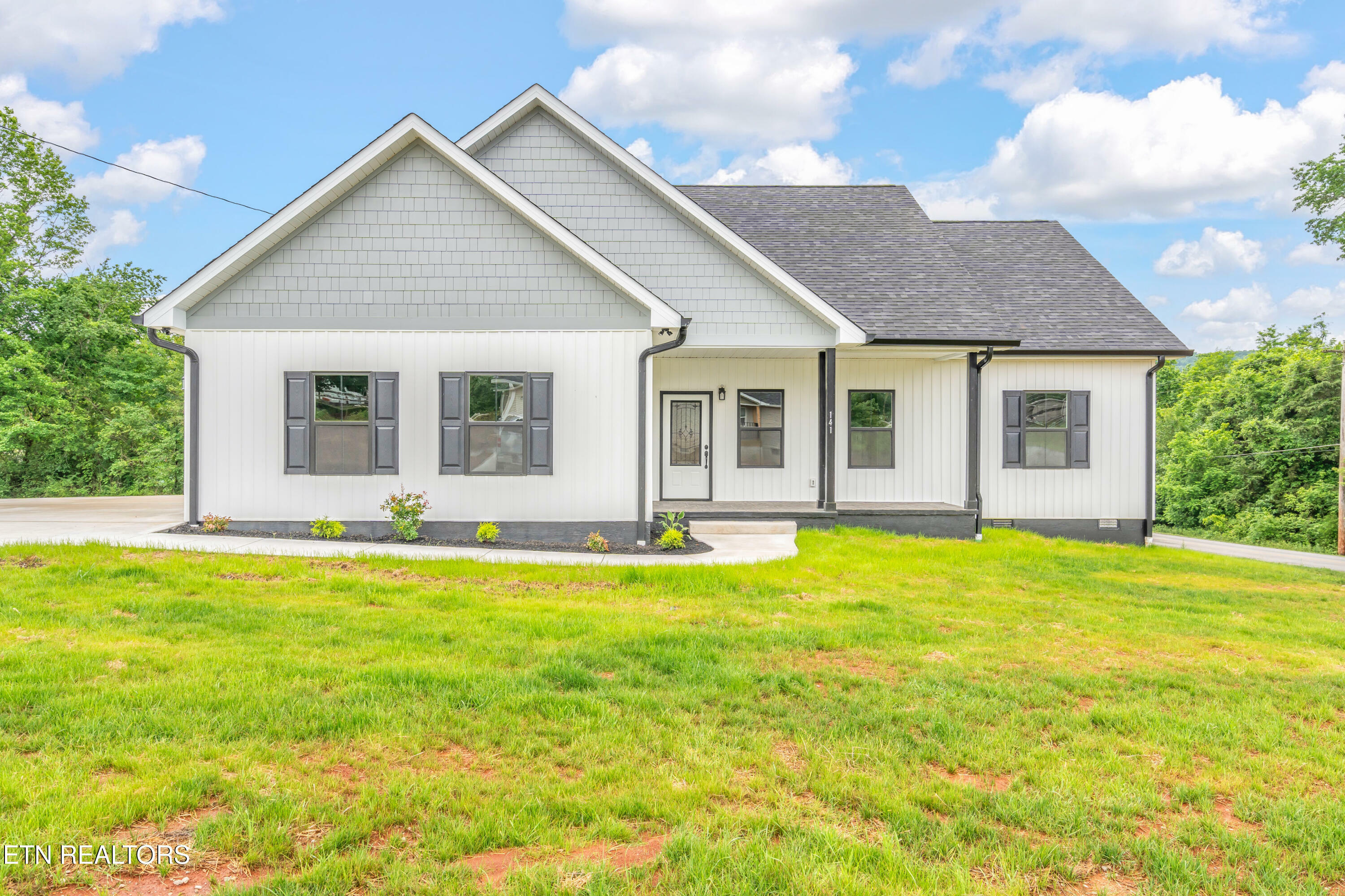 141 2nd St  Rockwood TN 37854 photo