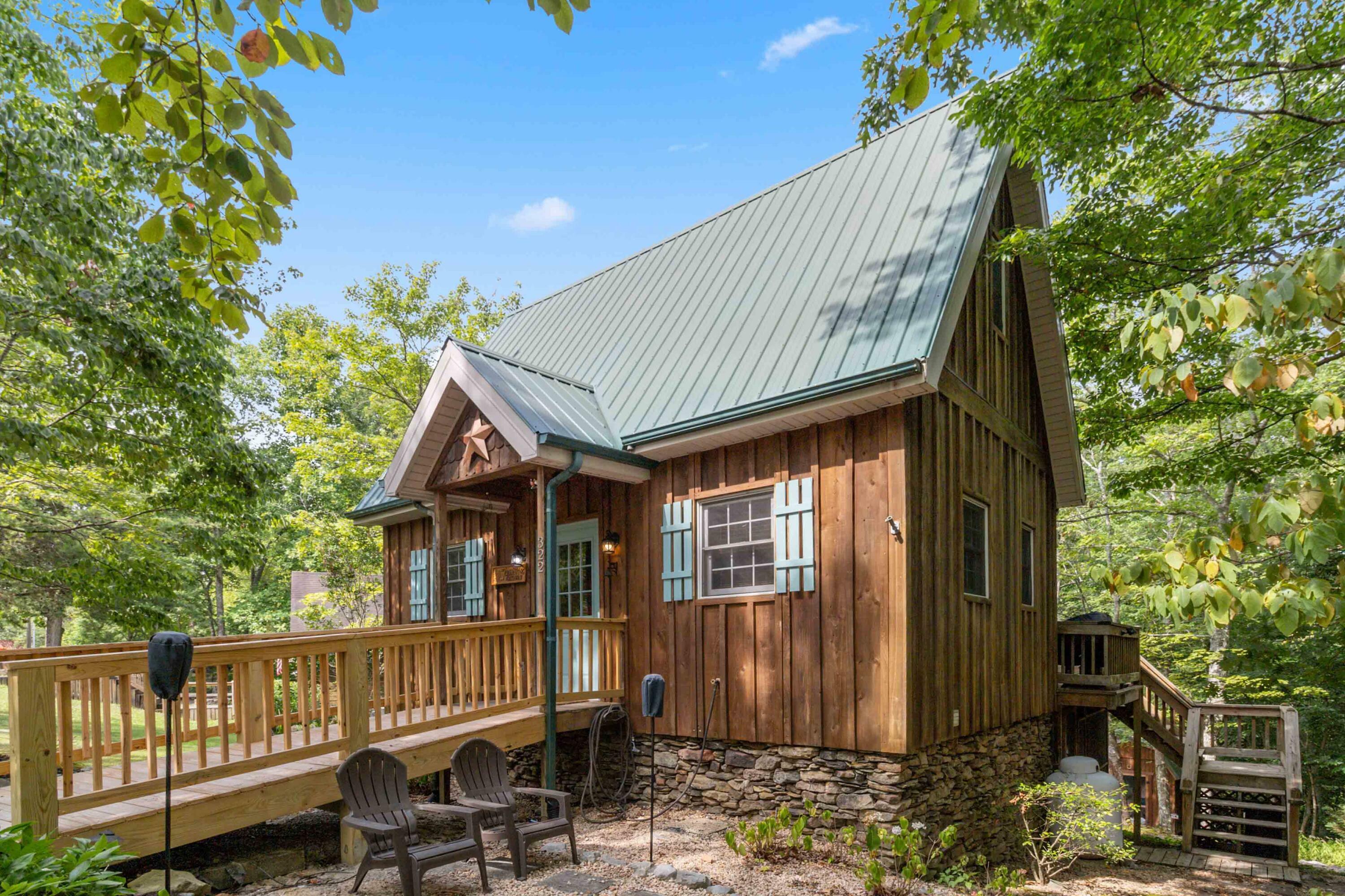 Property Photo: 322 Enchanted Forest Way KY 42519