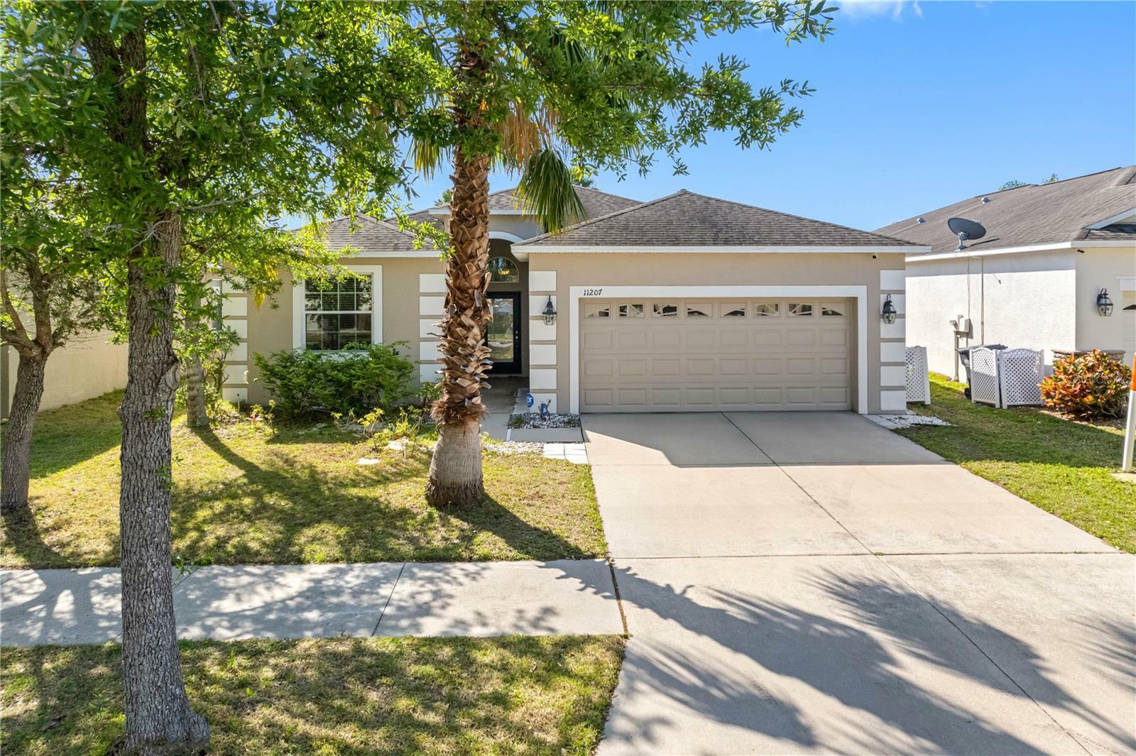 Property Photo: 11207 Flora Springs Drive FL 33579