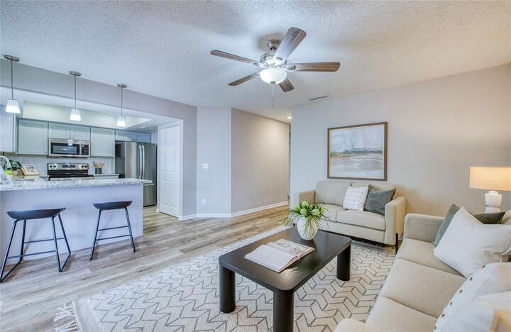 Property Photo:  15801 Cottontail Place  FL 33624 
