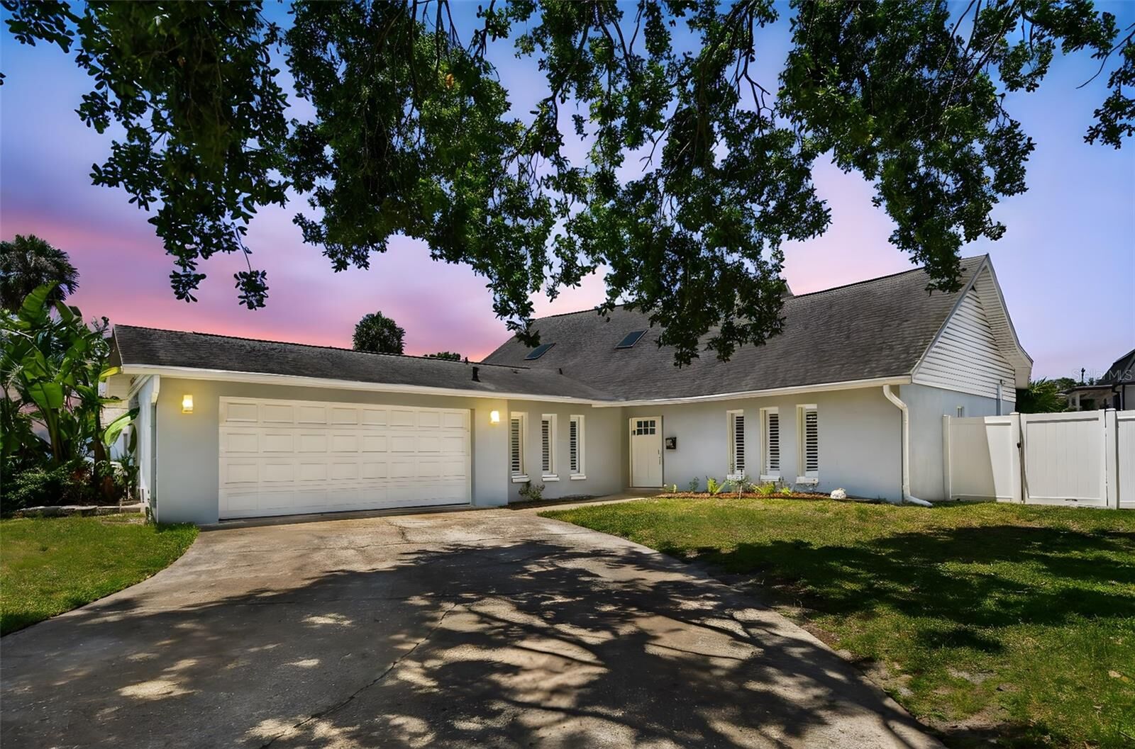 Property Photo:  4203 W Cleveland Street  FL 33609