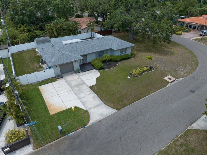 Property Photo:  13514 Oval Drive W  FL 33774 