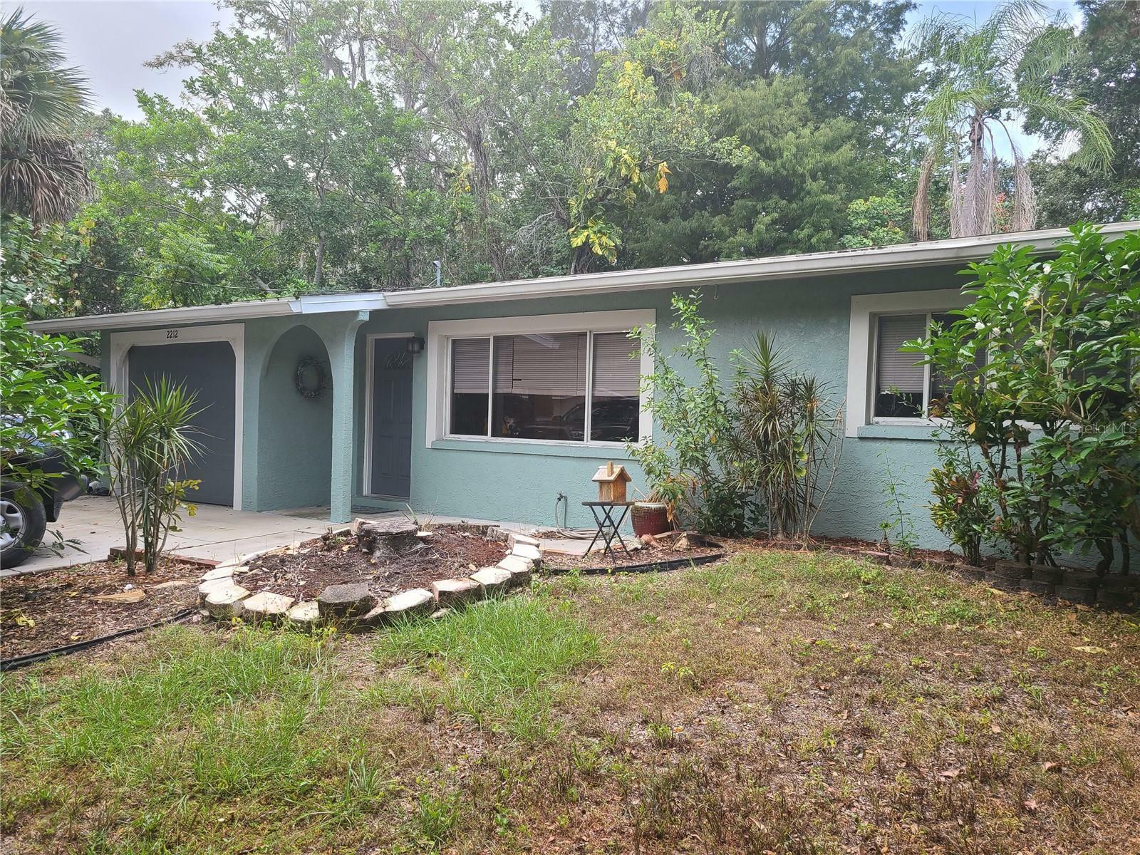 Property Photo:  2212 Vinson Avenue  FL 34232 